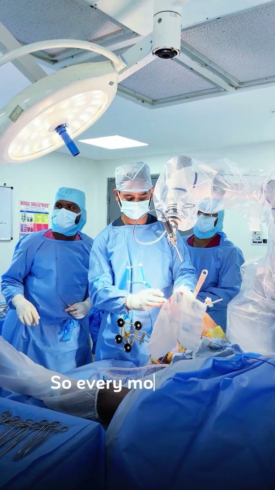 Video cover: robotic knee replacement in the operating theatre